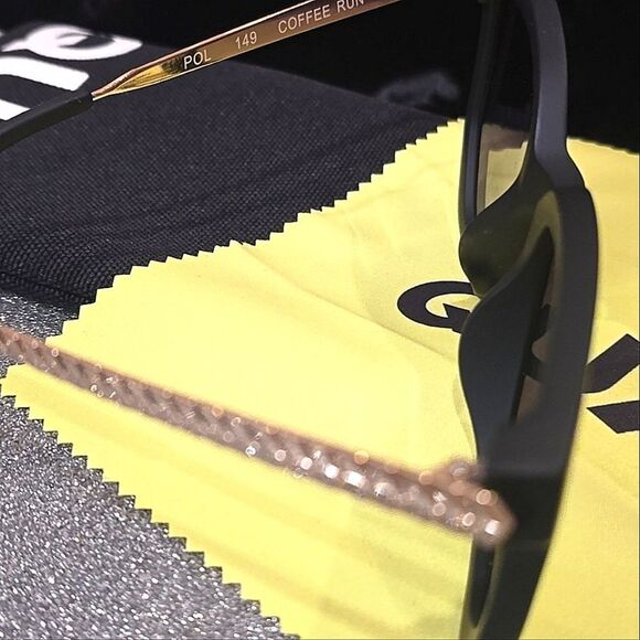 Quay Australia Coffee Run Polarized Sunglasses - Picture 7 of 8